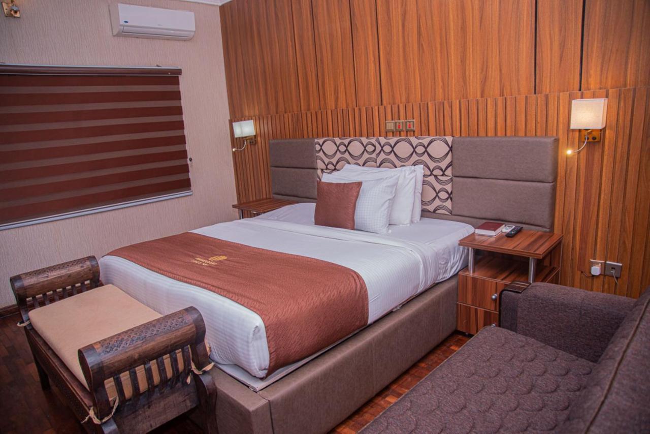 Mahogany Hotel And Suites Ибадан Экстерьер фото